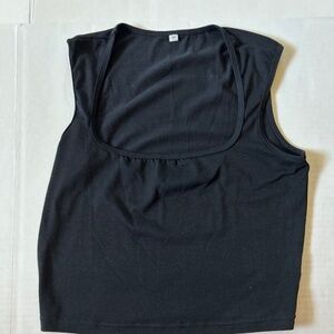 Women size Medium crop top, deep round neck, short sleeve,